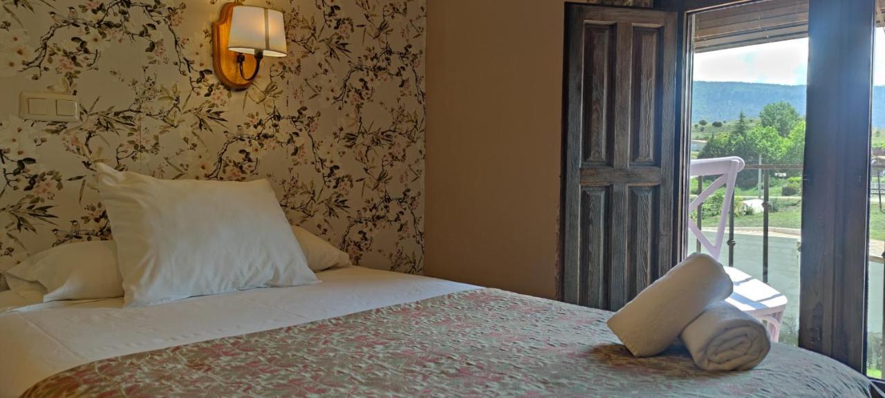Hotel Fuertescusa Bagian luar foto