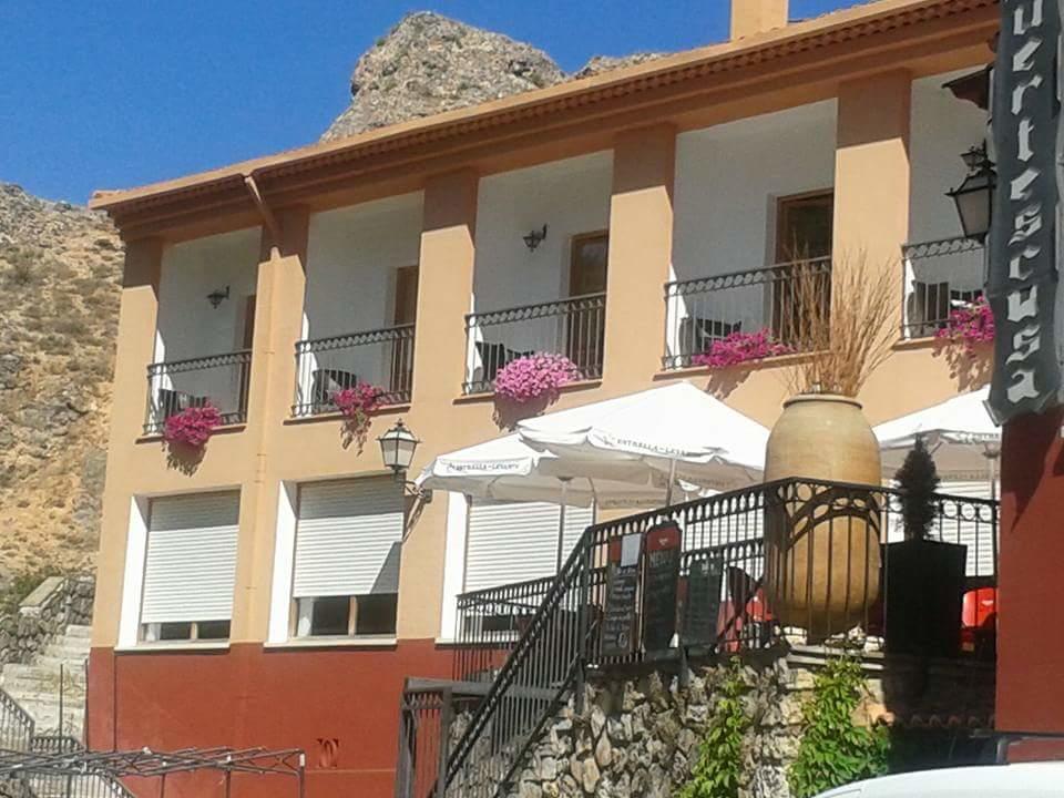 Hotel Fuertescusa Bagian luar foto