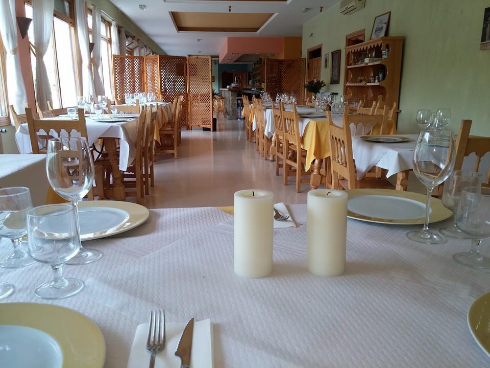 Hotel Fuertescusa Bagian luar foto