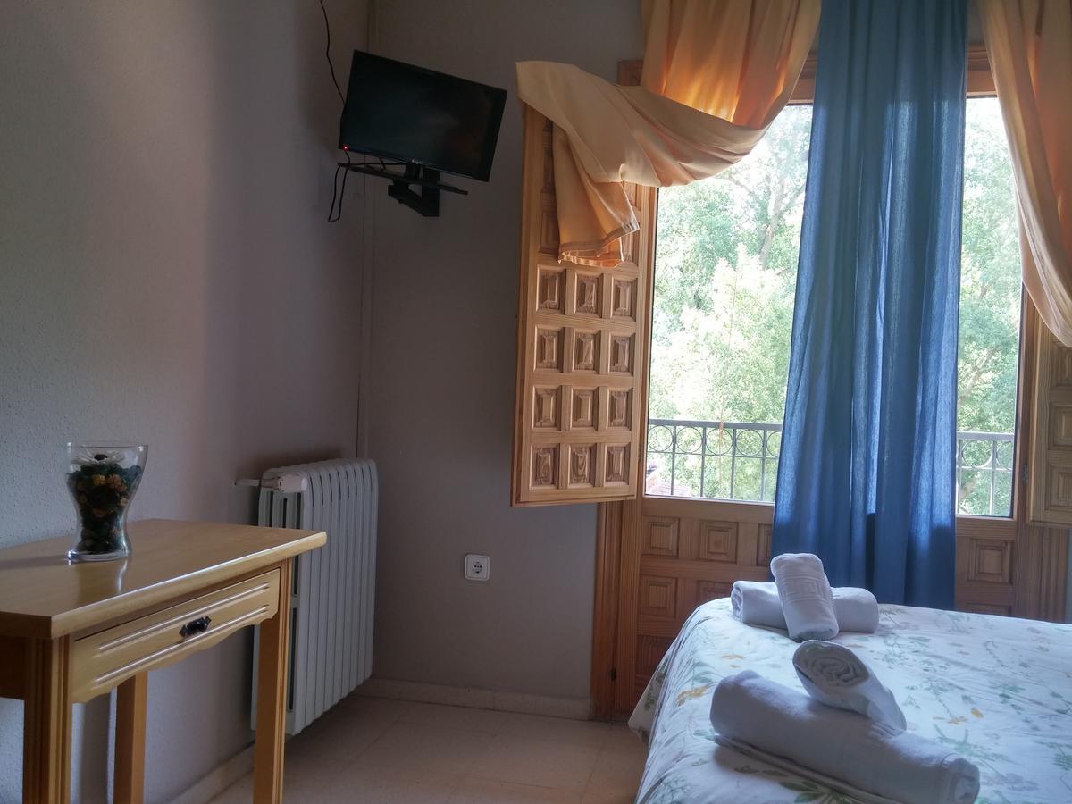 Hotel Fuertescusa Bagian luar foto